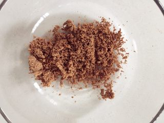 3、鸡肝莲藕小丸子—含铁丰富,宝宝补铁就试试,最后很细腻的鸡肝泥哈