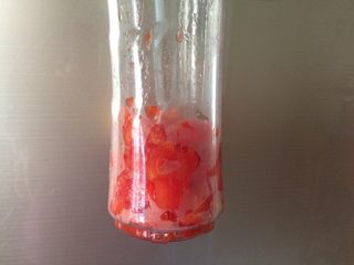 5、百变鸡蛋＋星星番茄鸡蛋饼,切小块放料理杯里