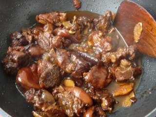 11、#糖醋菜#陈醋焖猪蹄,再煮15分钟