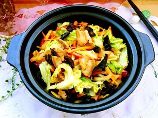 26、饭店里的明星菜系列➕干锅手撕包菜,成品