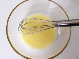 5、宝宝版日式大阪烧,搅拌均匀