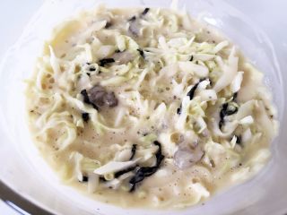 9、宝宝版日式大阪烧,搅拌均匀呈现如图状态