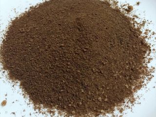 12、补铁猪肝粉,最后过筛出细腻的猪肝粉末 彻底通风晾凉