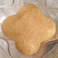 2、香草海盐巧克力大曲奇,因为我买的黄糖颗粒比较大，所以我事先先把黄糖颗粒用破壁机打成糖粉了。