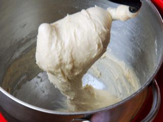 9、豆沙小餐包,搅拌时间也是20分钟。