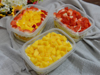 26、水果盒子蛋糕,美味的盒子蛋糕。