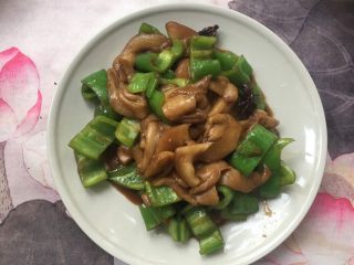 19、妈妈菜～素烧茄子,装盘