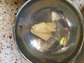 6、香蕉饼,加入黄油，也可选择不加，加了会香点，口感好