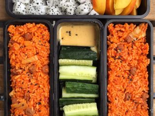 16、超满足便当（15）,因为炒饭都不用炒菜 hin方便???????????? 主要是还好吃????