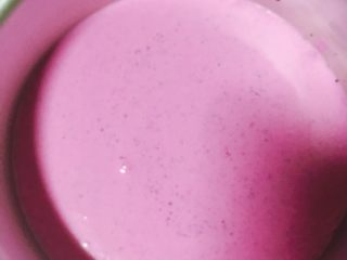 12、火龙果慕斯蛋糕,淹过蛋糕