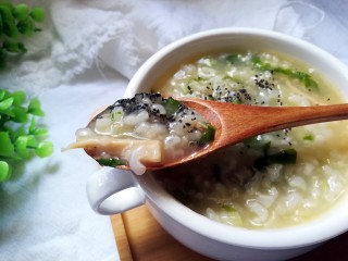 15、鱿鱼清粥,其实大人也很喜欢的，每次做这个粥。家人都能清锅哦