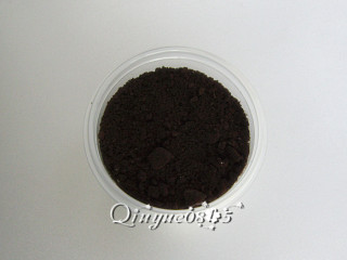 8、奥利奥酸奶盆景,铺匀