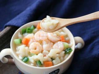 13、虾仁疙瘩汤,出锅装碗就OK啦~