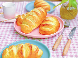 25、法国牛奶面包,颜值，营养，口味皆完美的面包