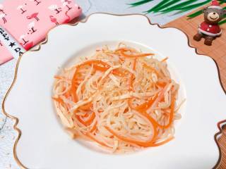 13、【宝宝辅食】鸡丝凉拌面,鸡丝凉拌面 get ✔，满足宝宝的胃，美翻你的心~