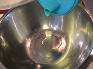 9、奶酪面包圈,发酵盆加一滴油