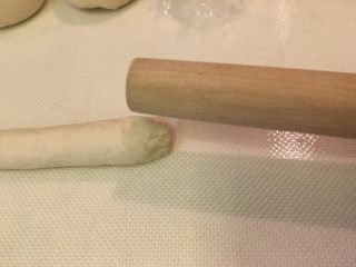 30、奶酪面包圈,擀面棍帮忙
