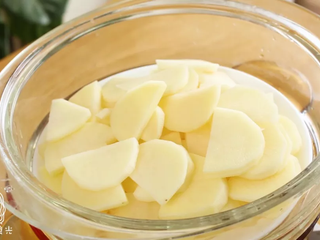 2、土豆曲奇12m+,上锅蒸熟~