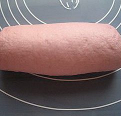 13、紫薯红豆沙吐司,卷起。另一个做法相同。