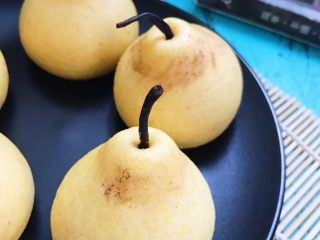 15、以假乱真的梨子馒头,是不是可以以假乱真呢？