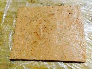 10、花生高钙牛轧糖,冰箱冷冻1个小时，取出