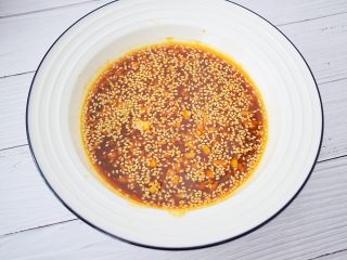 11、开胃凉拌面,搅拌均匀