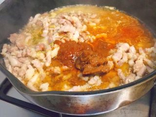 12、春饼卷土豆丝,放水大概150ml，大火熬。