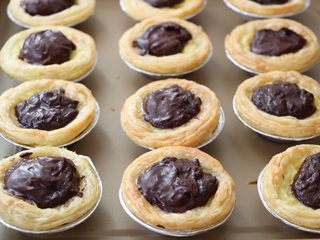 13、脏脏蛋挞,装入蛋挞中