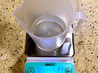 13、鲜肉汤圆&芝麻汤圆,60度左右的热开水称好