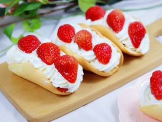 17、火爆Ins的StrawberryOmelet草莓抱抱卷,成品2