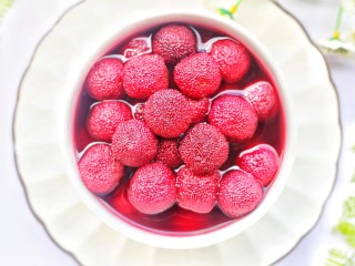 11、酸甜爽口的冰镇杨梅,做法超简单。