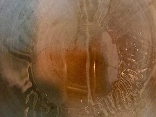 11、台灣道地月子餐～麻油腰子,鍋內倒入橄欖油30ml熱鍋，鍋內出現油紋表熱鍋完成