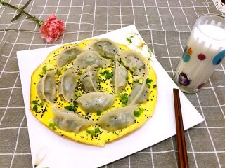 19、煎饺卧蛋,再搭配一杯牛奶，一顿美味的早餐????