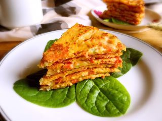 13、三文鱼时蔬蛋黄饼,成品~美美哒。