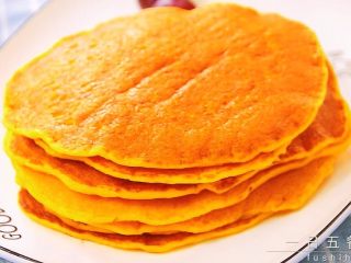5、胡萝卜松饼,一次做完所有胡萝卜松饼。