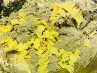 7、芋头酥,加些黄油；