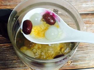 16、红枣桃胶桂圆汤～养生壶版,20分钟后一份美容靓汤诞生了！