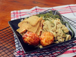 16、卤素菜,吃的时候热一下就可以了。