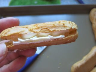 16、#不一样的泡芙@#闪电泡芙,挤入淡奶油