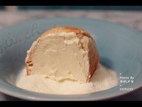 14、奶酪面包,吃了会胖死也要吃的奶酪面包就完成啦!!