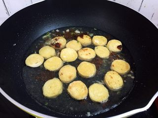 11、梅香素鸡,加入清水