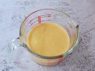 15、红枣派（雪燕五红丸）,倒入容器中