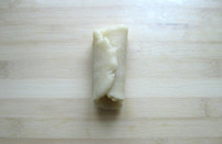 12、栗子香酥饼 ,换个方向，再擀成条状，再卷起来，醒15分钟