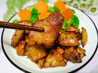 14、蜜汁香煎鸡胸肉,大口吃肉。