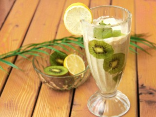 18、奇异果酸奶昔,成品图