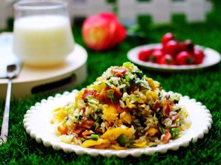 16、培根鸭蛋杂蔬炒饭,再来一张