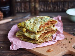 16、美味早餐 妈妈味道的绿豆煎饼果子,成品图。