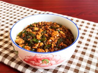 20、酱油版 百搭鸡蛋辣椒酱,辣椒酱出锅了