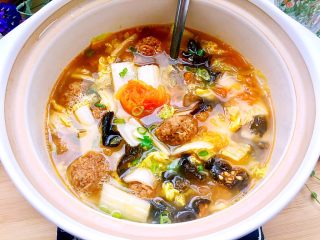 18、五色食蔬➕娃娃菜木耳粉丝藕丸汤,成品