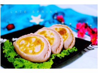 16、虾仁野菜盒子,成品一